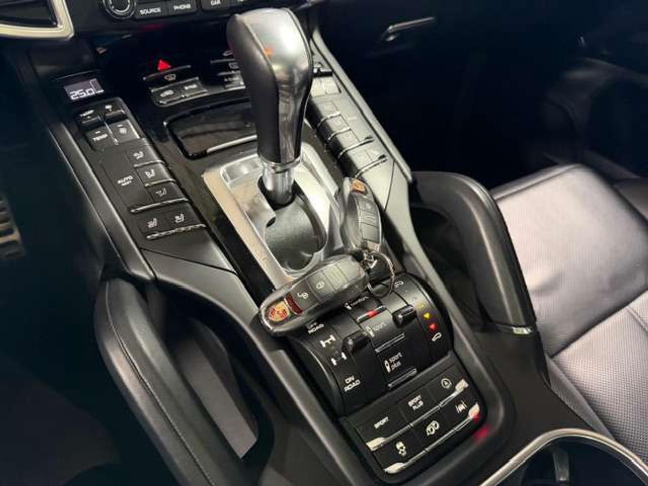 2018 Porsche Cayenne GTS AWD 2 SETS OF RIMS & TIRES 360 CAMERA Photo