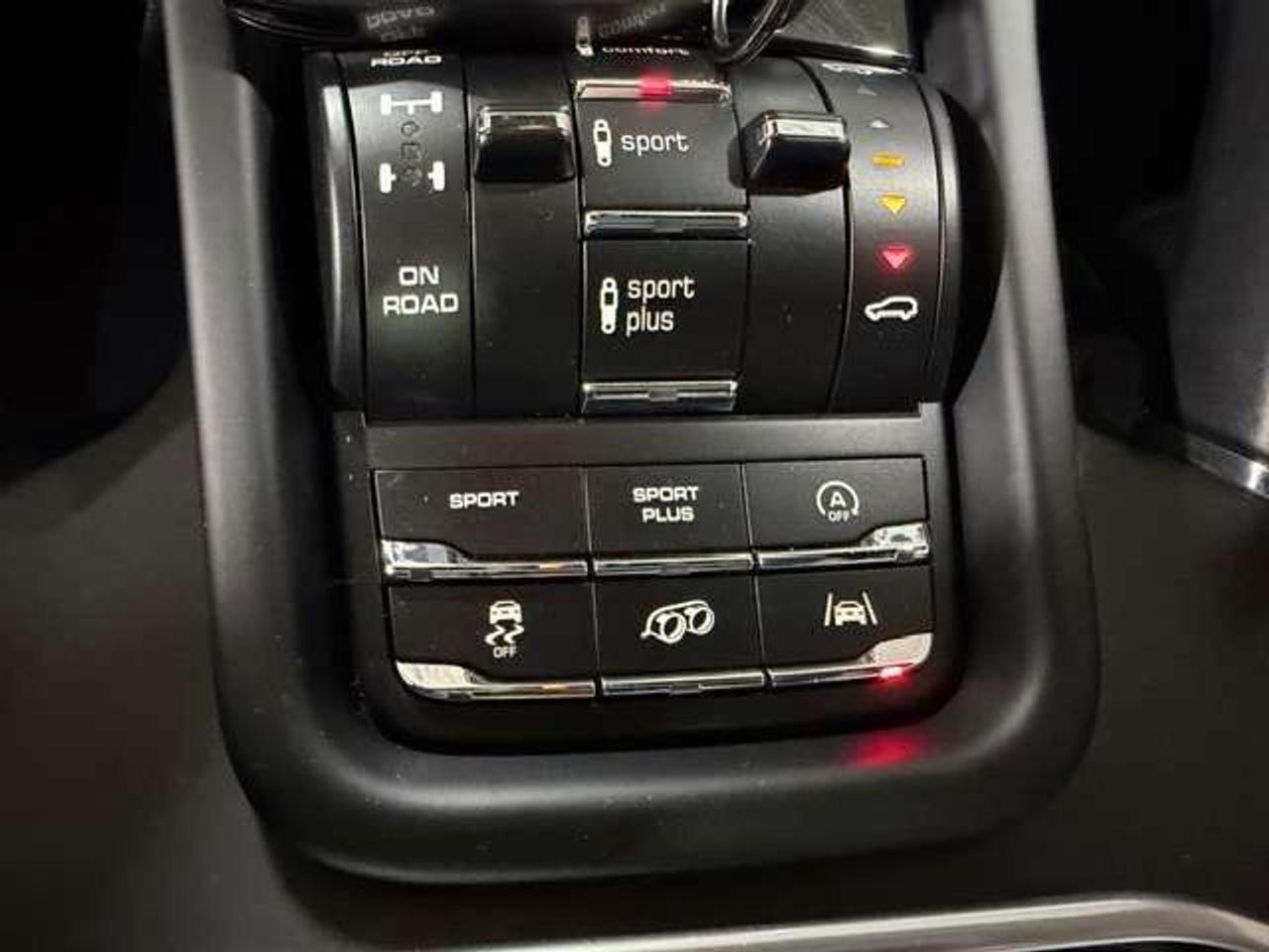 2018 Porsche Cayenne GTS AWD 2 SETS OF RIMS & TIRES 360 CAMERA Photo