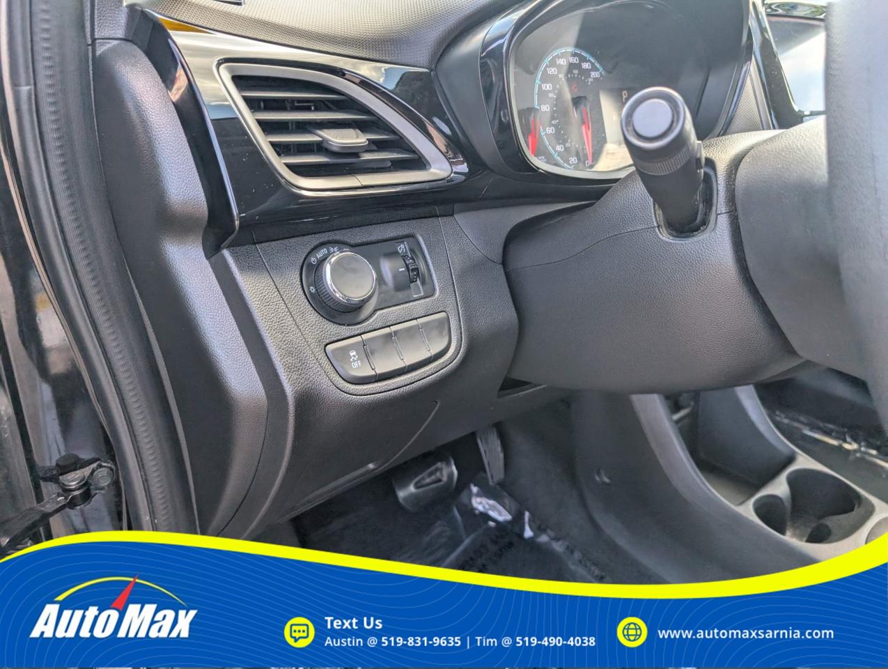 2021 Chevrolet Spark 1LT CVT 4dr Hatchback Photo