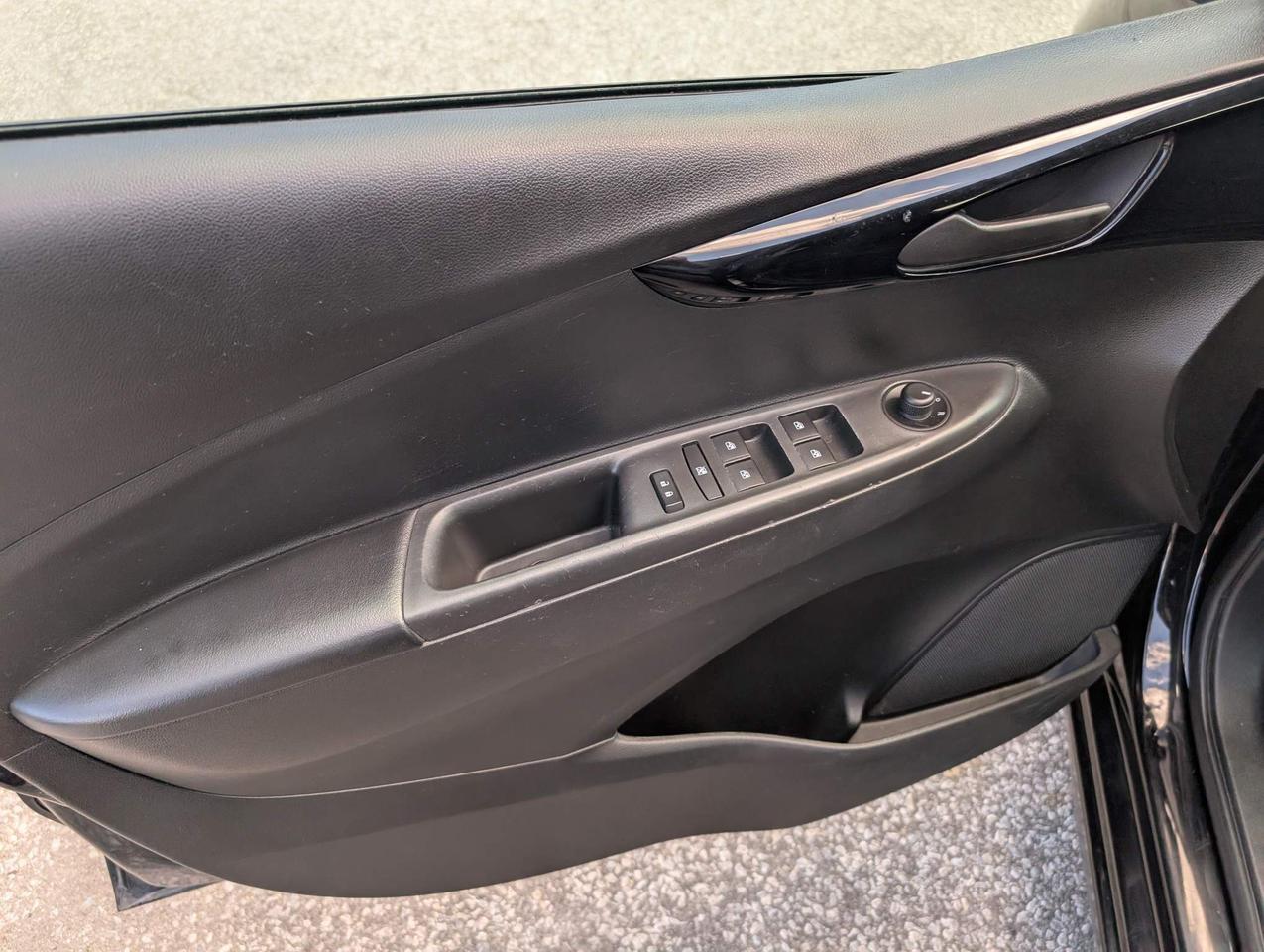 2021 Chevrolet Spark 1LT CVT 4dr Hatchback Photo
