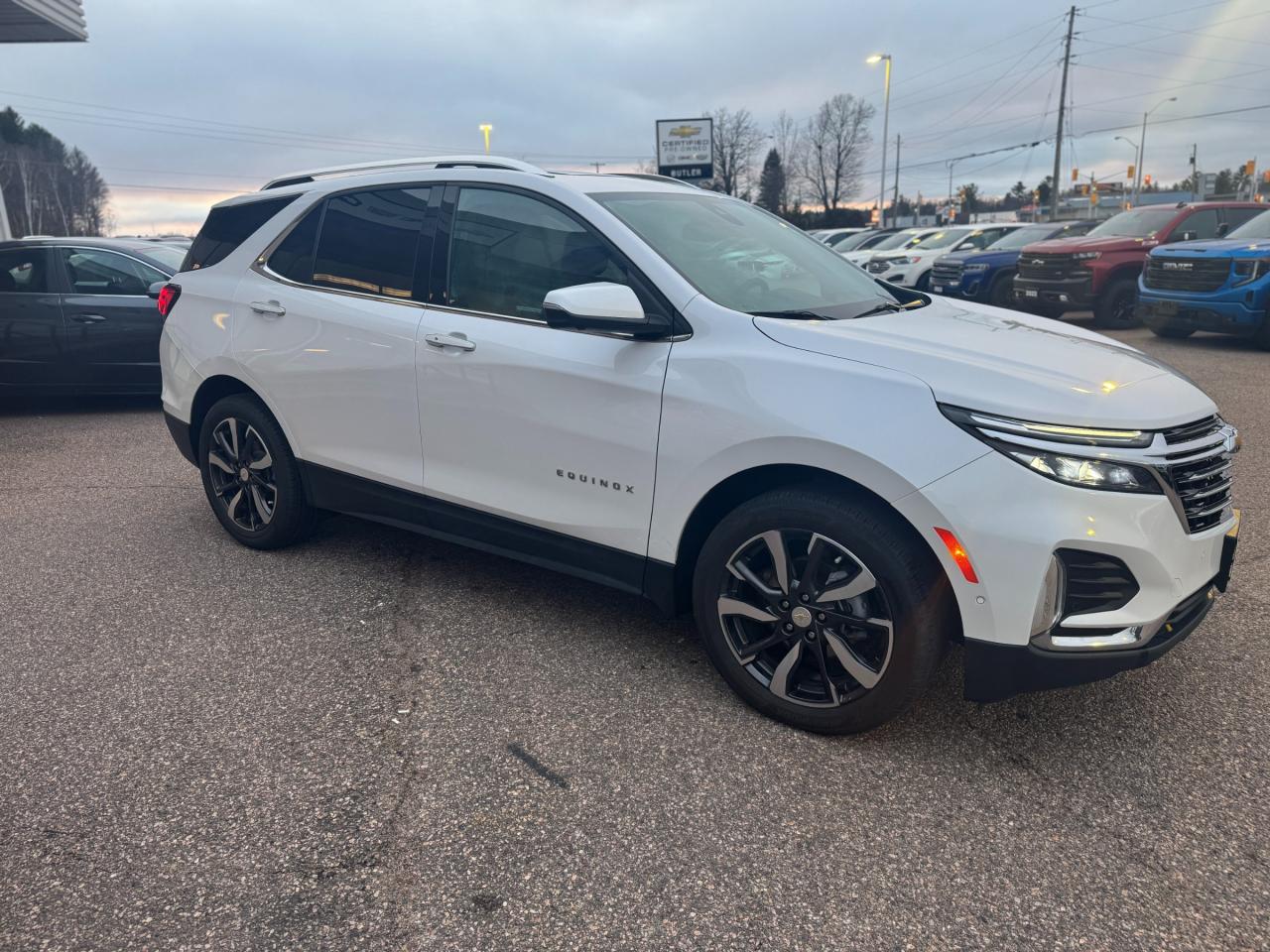 2023 Chevrolet Equinox Premier All-Wheel Drive Photo
