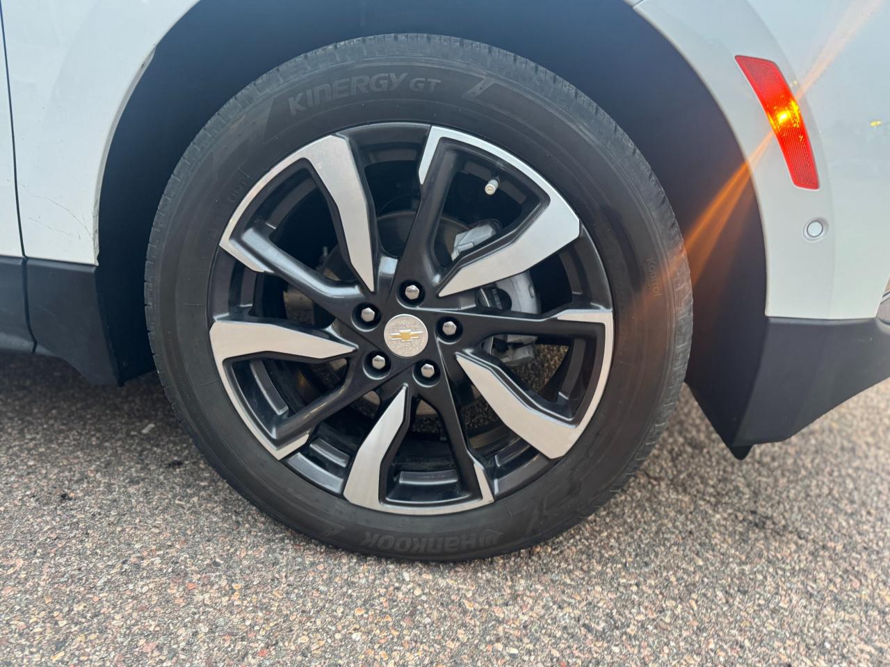 2023 Chevrolet Equinox Premier All-Wheel Drive Photo