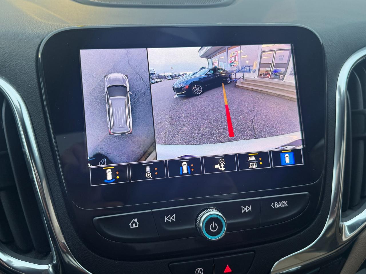 2023 Chevrolet Equinox Premier All-Wheel Drive Photo