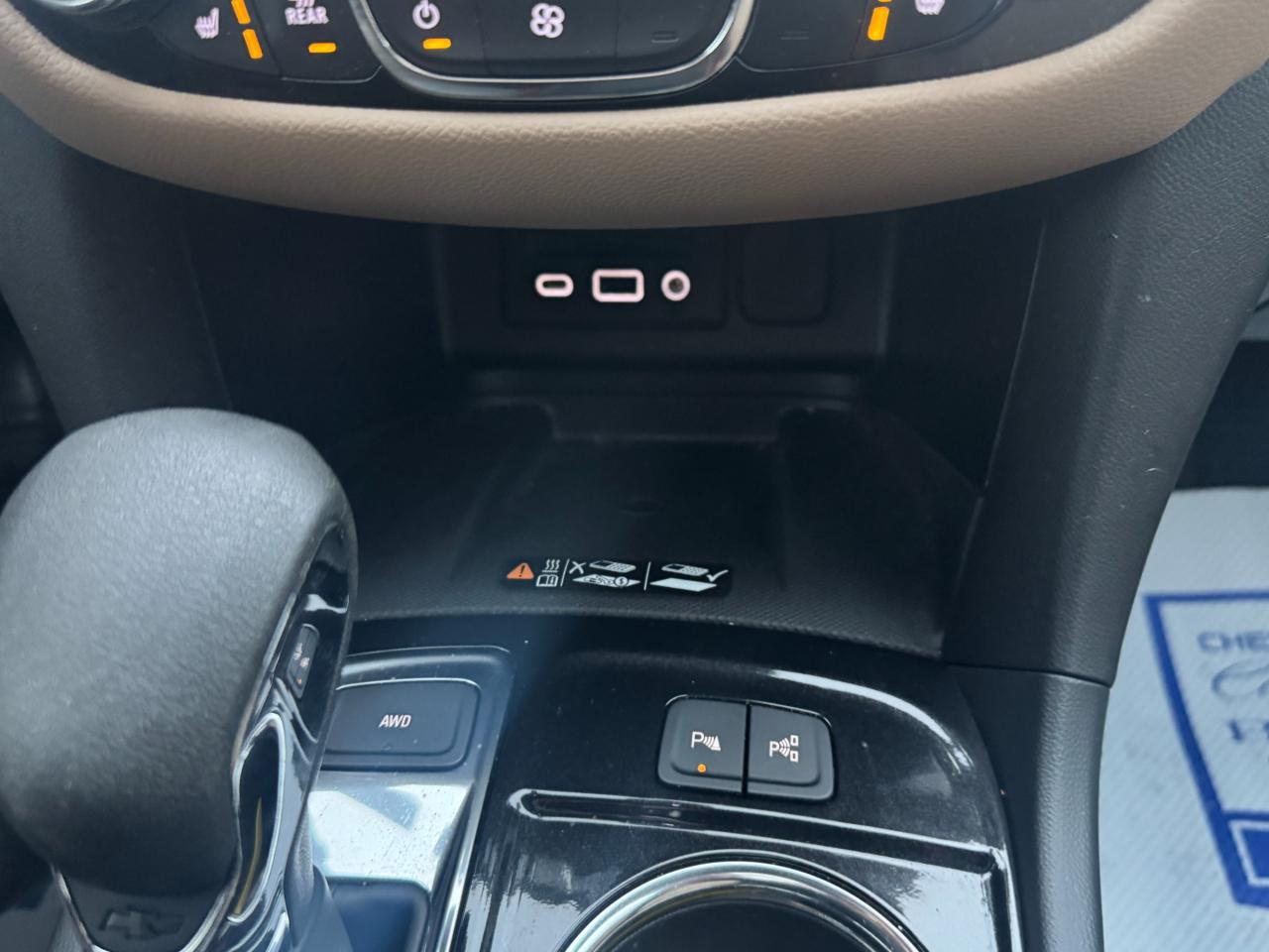 2023 Chevrolet Equinox Premier All-Wheel Drive Photo