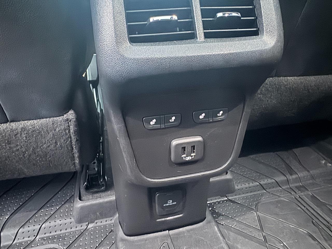 2023 Chevrolet Equinox Premier All-Wheel Drive Photo