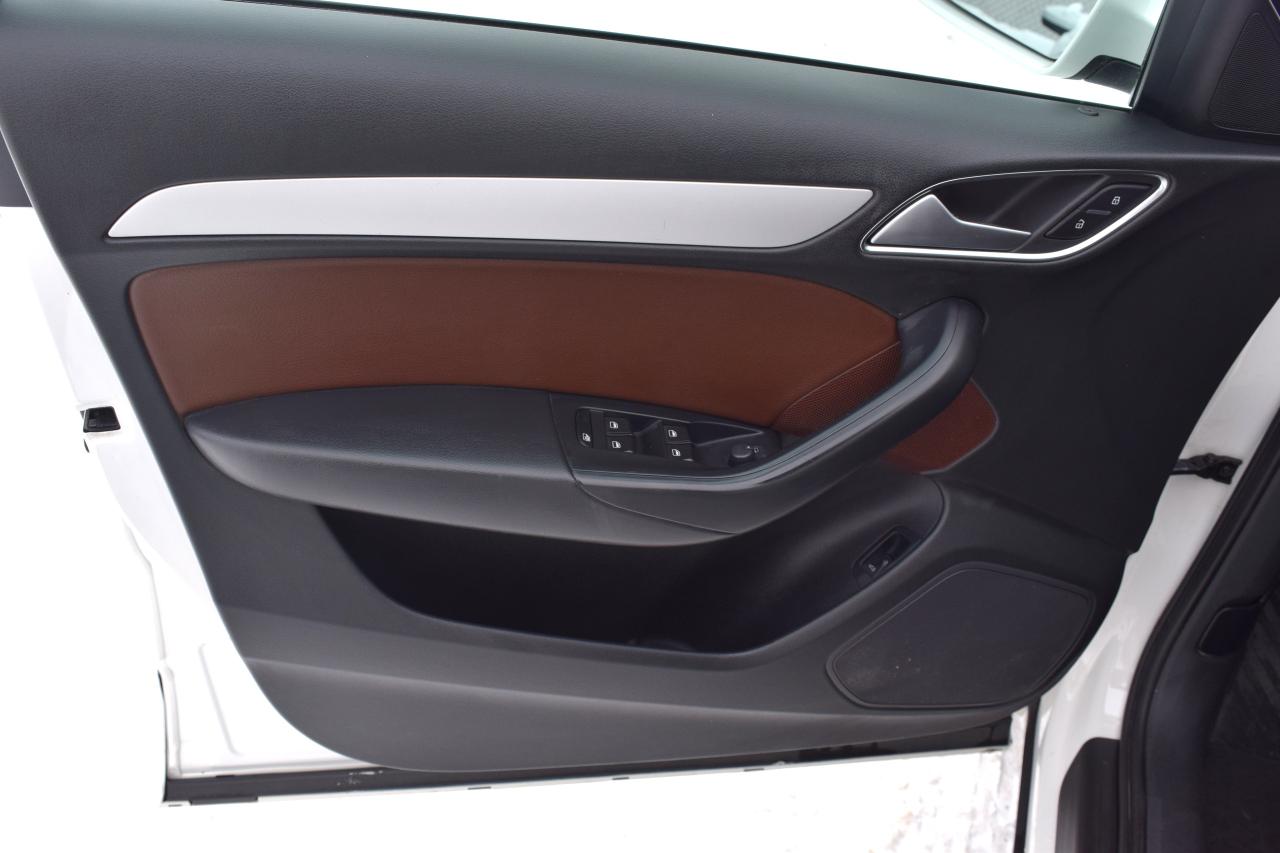 2018 Audi Q3 Komfort AWD Panoramic Sunroof Photo