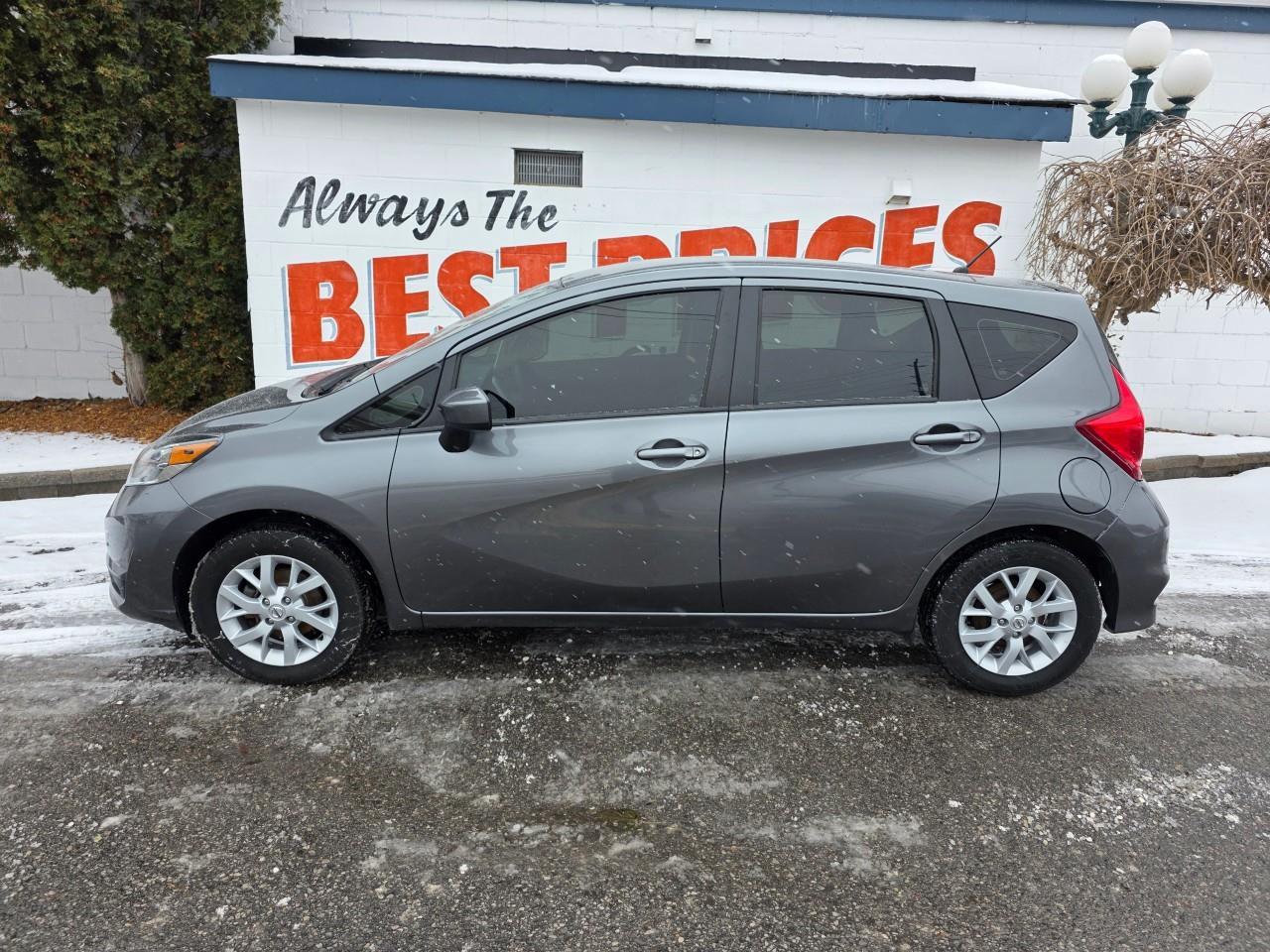 2019 Nissan Versa Note SV (CVT) 4dr Hatchback Photo4