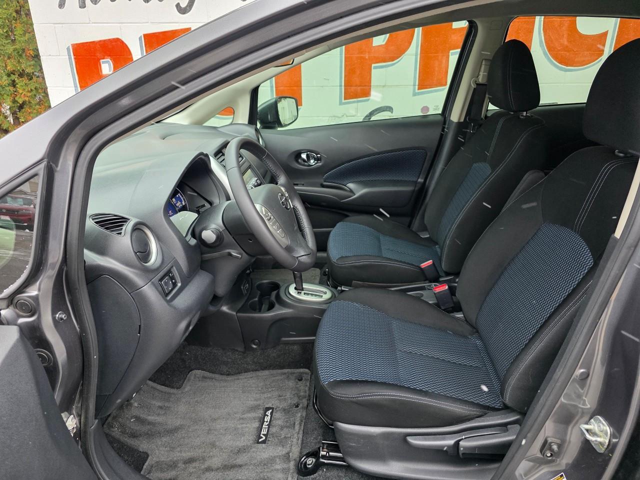 2019 Nissan Versa Note SV (CVT) 4dr Hatchback Photo
