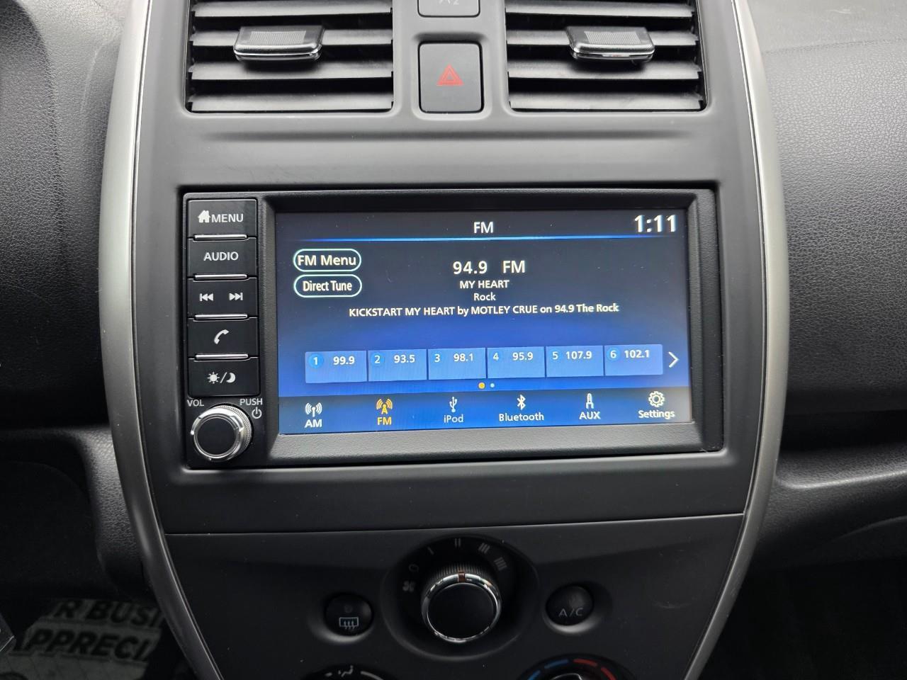 2019 Nissan Versa Note SV (CVT) 4dr Hatchback Photo