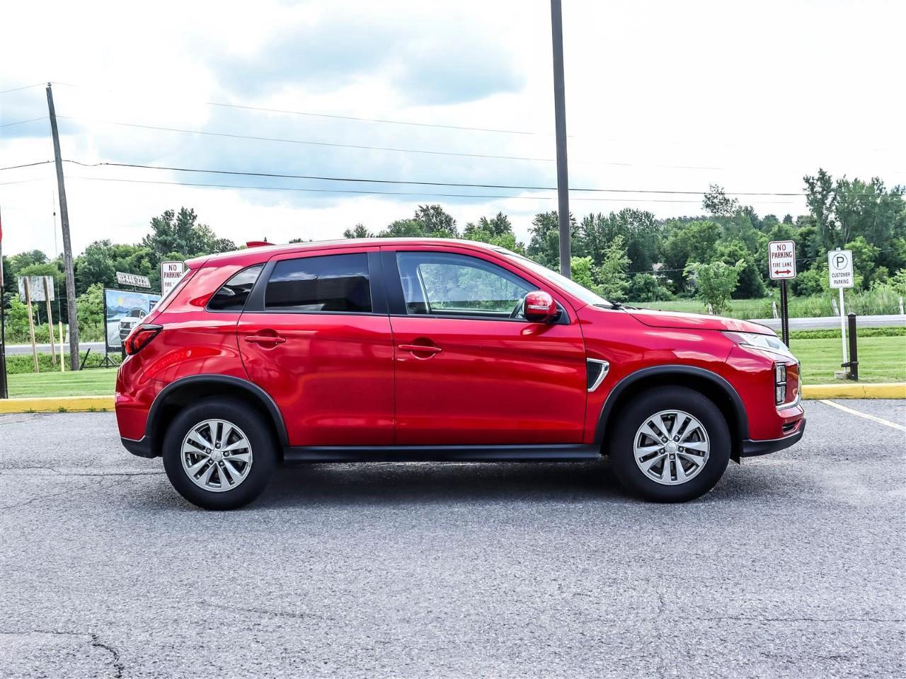 2022 Mitsubishi RVR SE 4dr Front-wheel Drive Photo