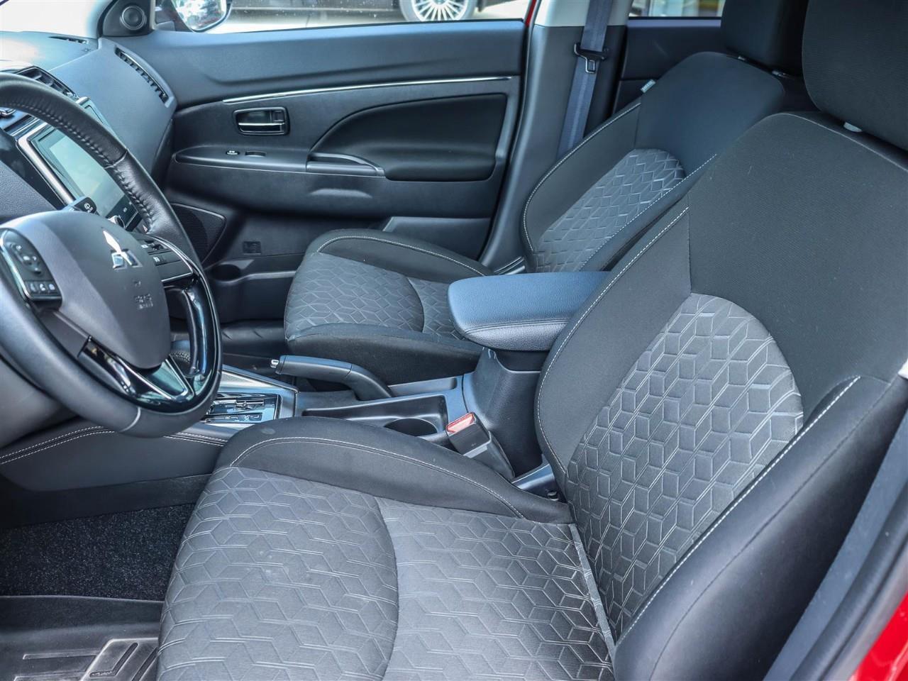 2022 Mitsubishi RVR SE 4dr Front-wheel Drive Photo