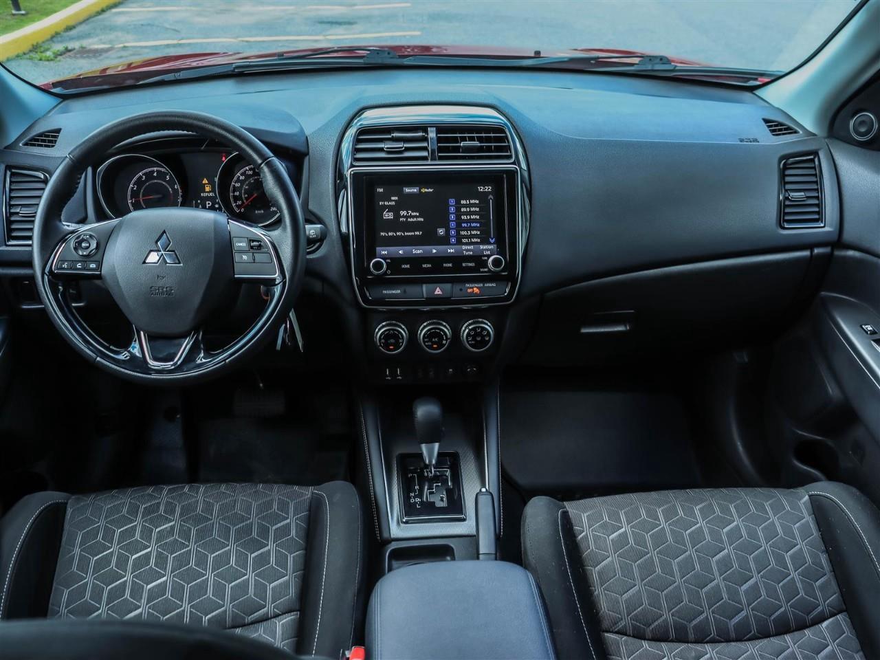 2022 Mitsubishi RVR SE 4dr Front-wheel Drive Photo