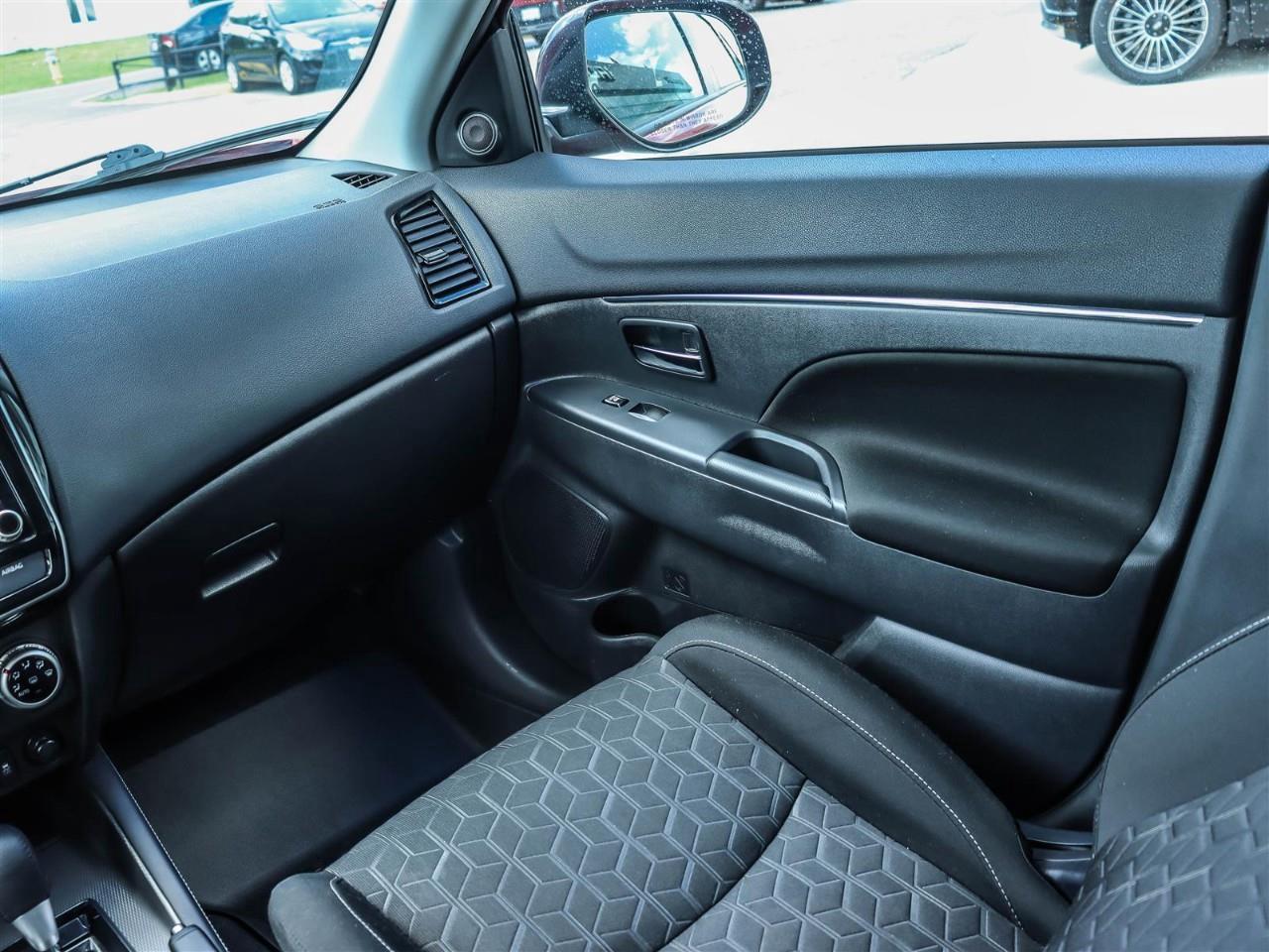 2022 Mitsubishi RVR SE 4dr Front-wheel Drive Photo