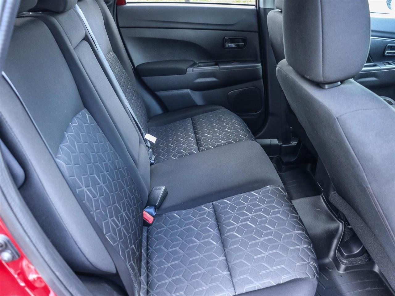 2022 Mitsubishi RVR SE 4dr Front-wheel Drive Photo