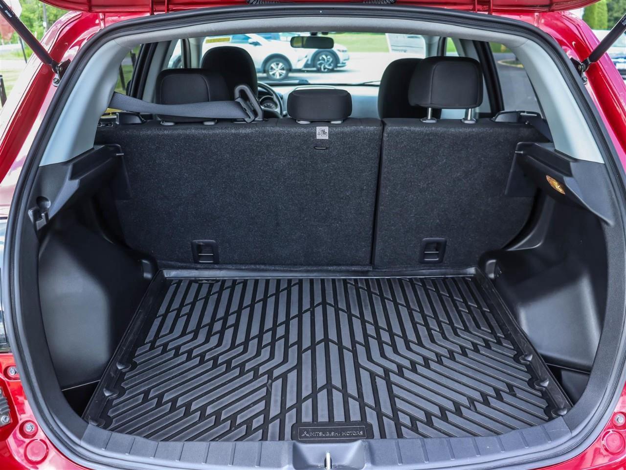 2022 Mitsubishi RVR SE 4dr Front-wheel Drive Photo