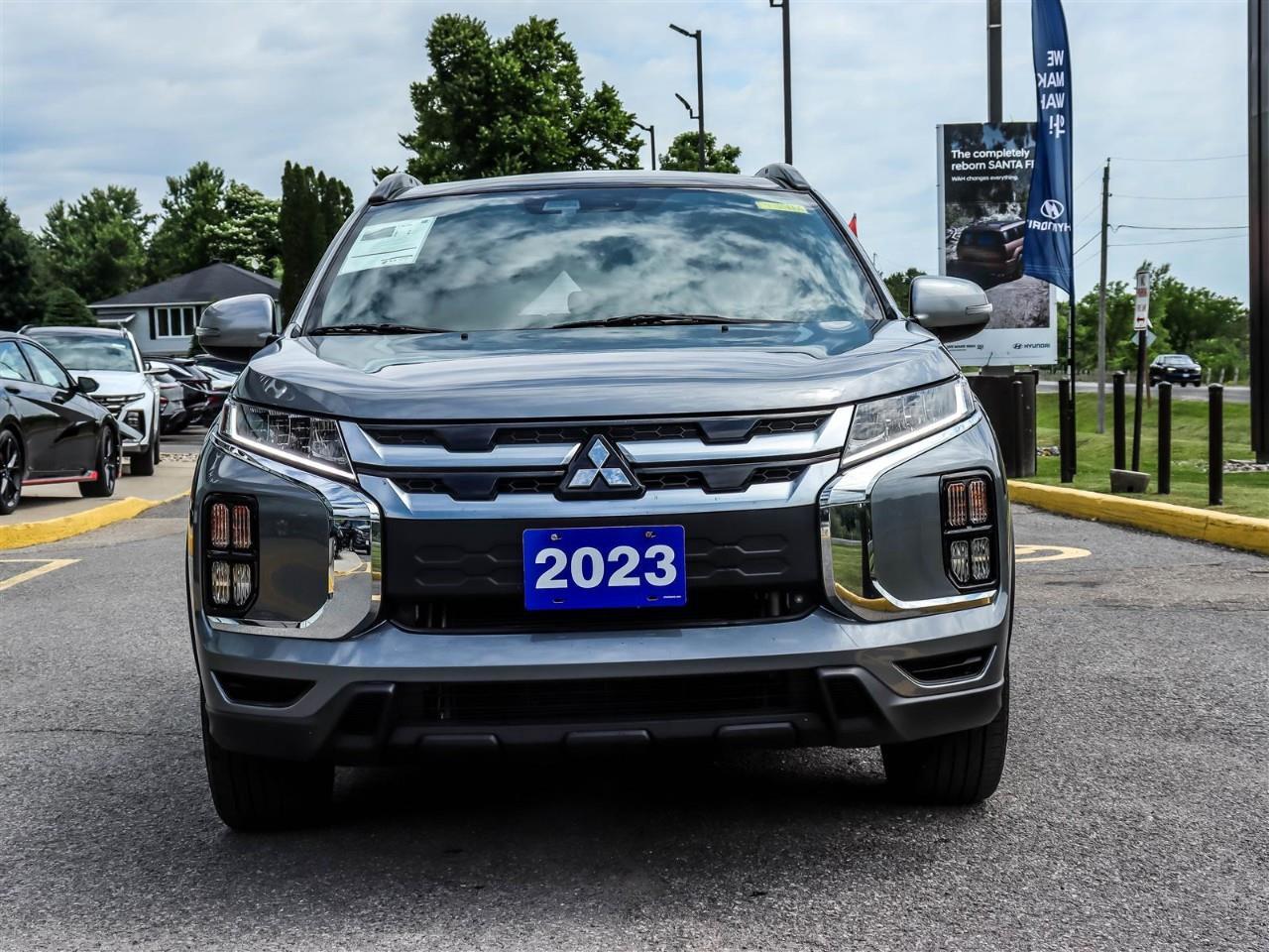 2023 Mitsubishi RVR GT 4dr AWC Photo5