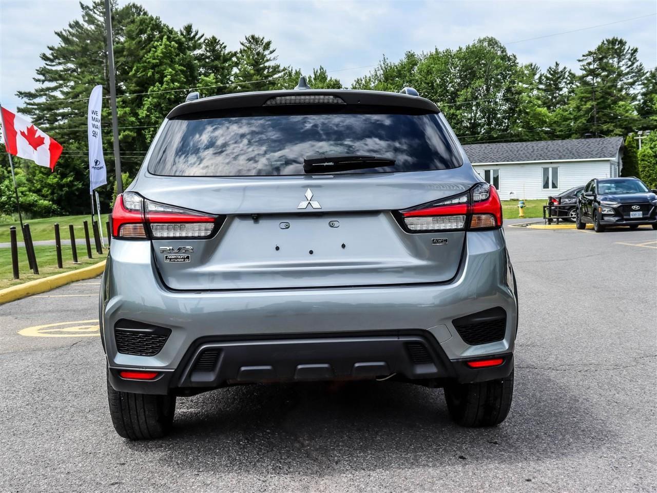 2023 Mitsubishi RVR GT 4dr AWC Photo3