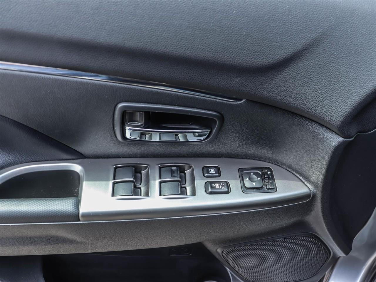2023 Mitsubishi RVR GT 4dr AWC Photo