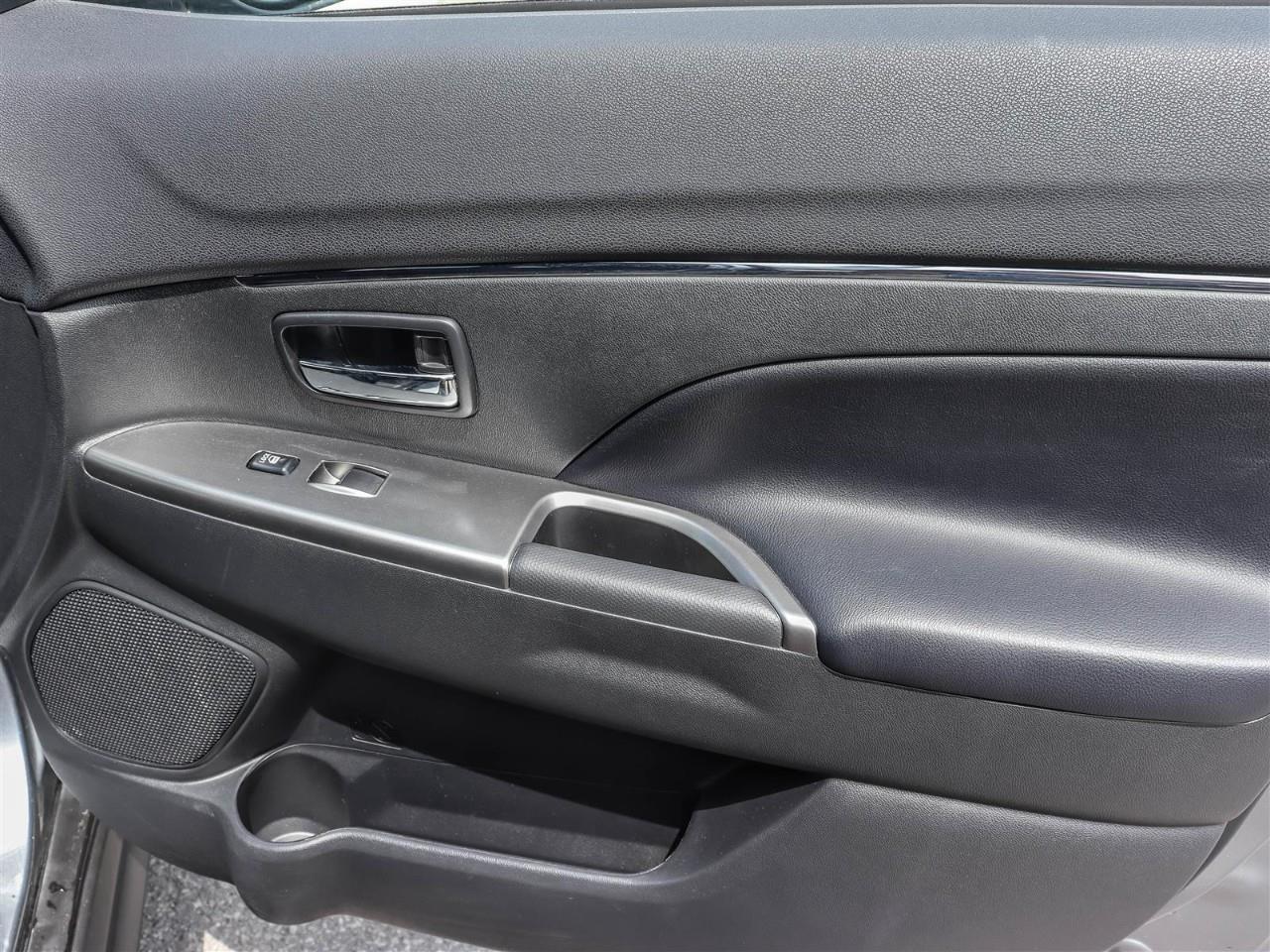 2023 Mitsubishi RVR GT 4dr AWC Photo