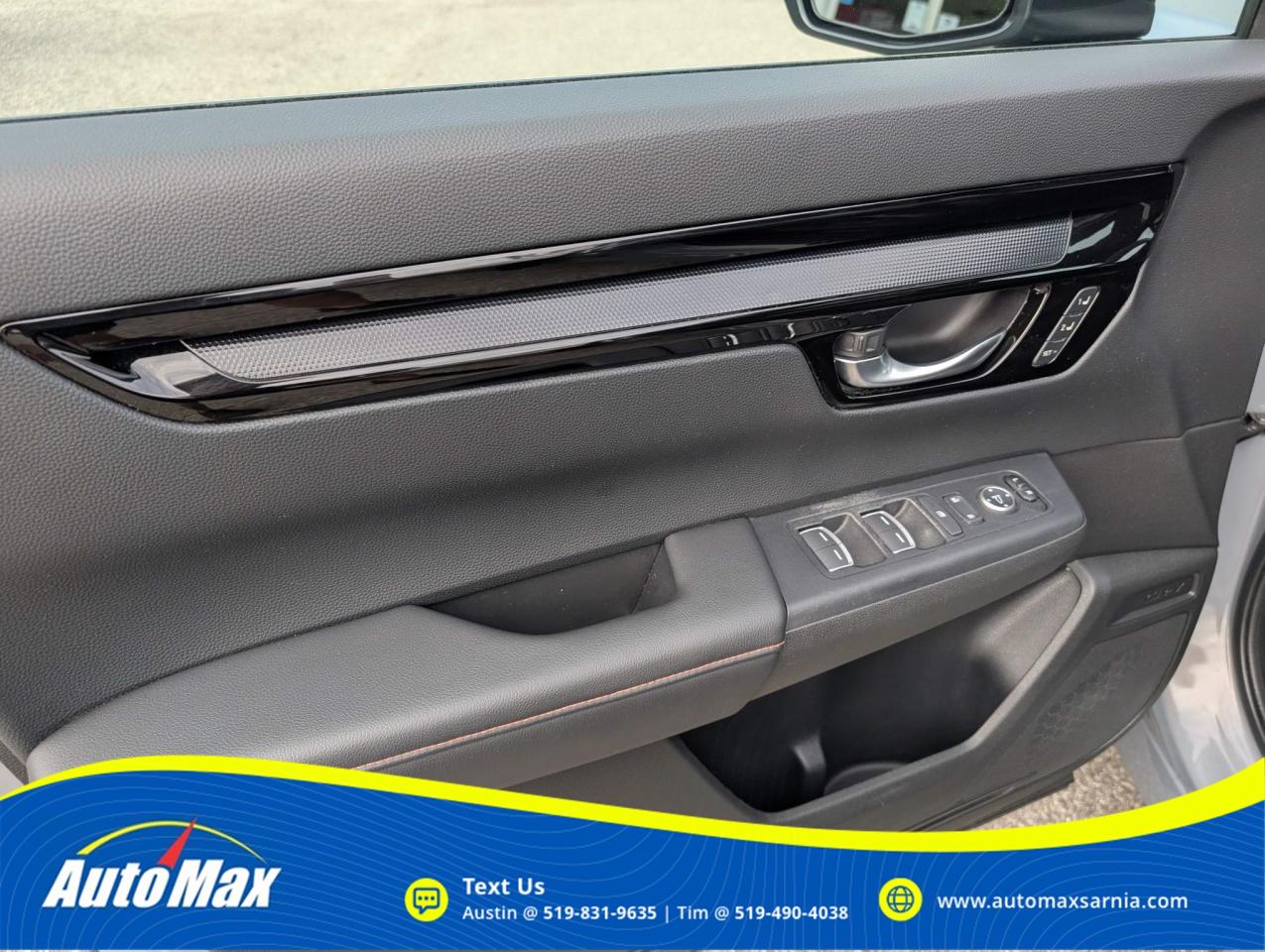 2024 Honda CR-V Hybrid Touring 4dr All-Wheel Drive Photo