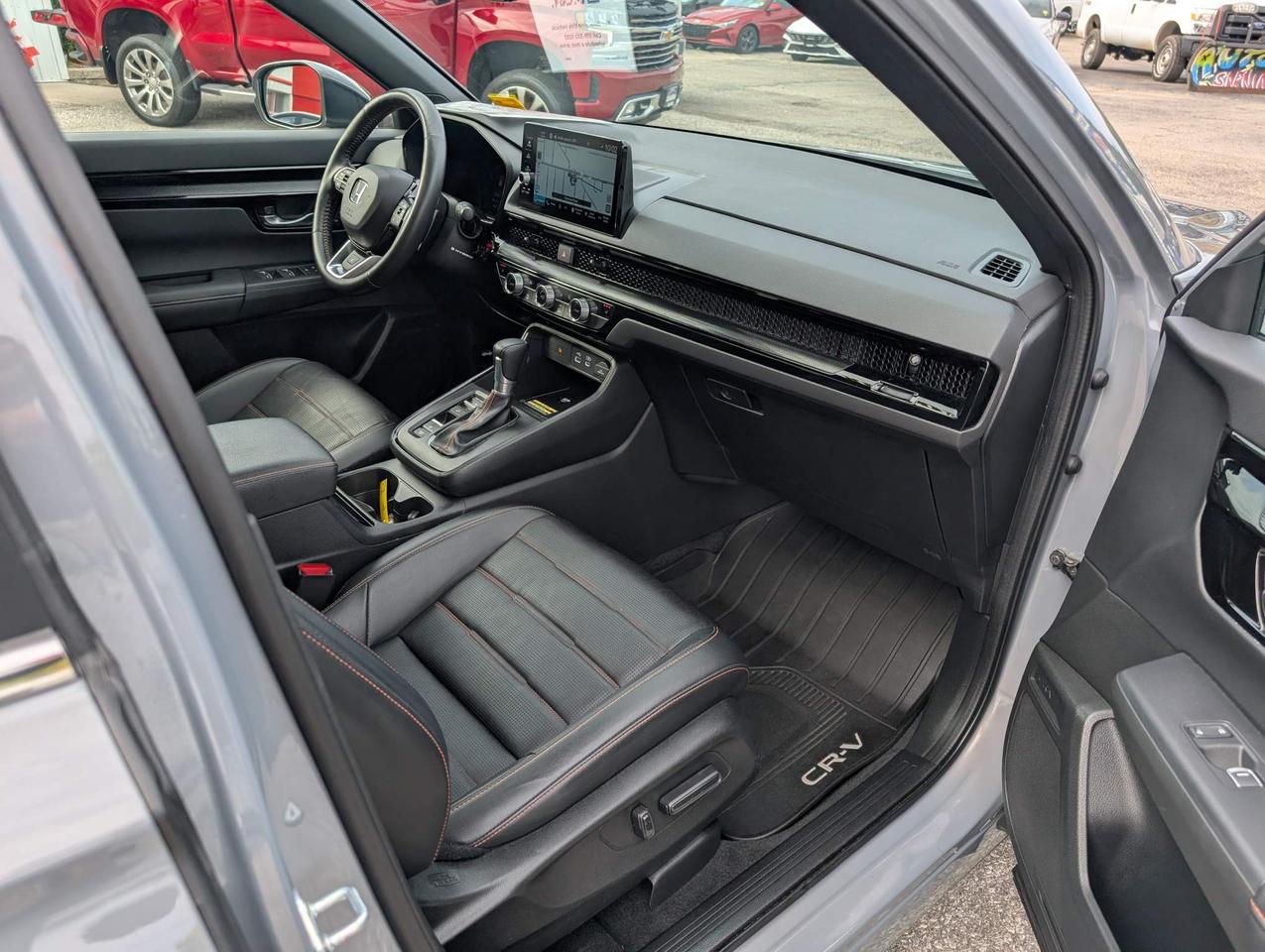 2024 Honda CR-V Hybrid Touring 4dr All-Wheel Drive Photo