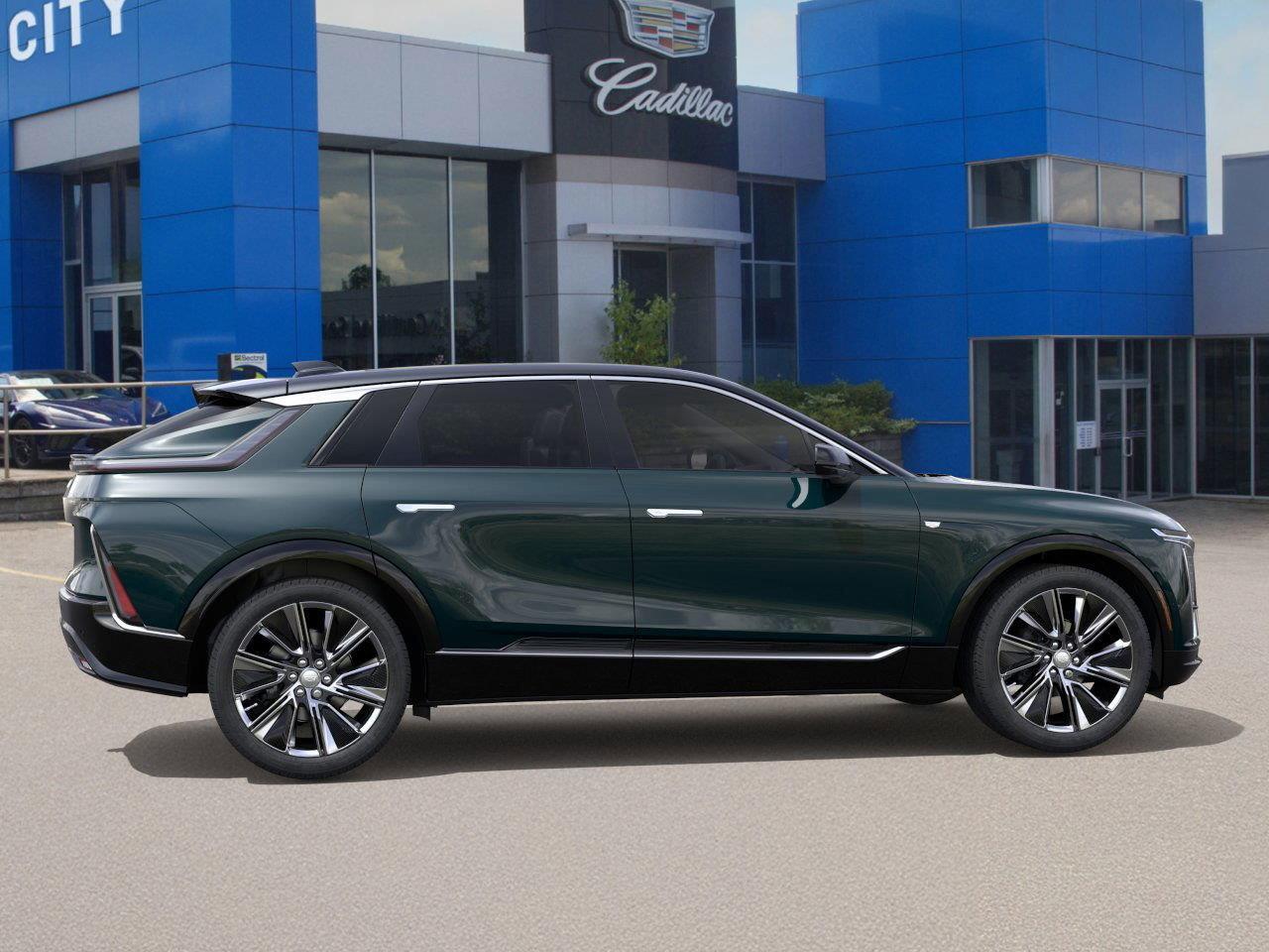 2026 Cadillac LYRIQ Signature Luxury 4dr Photo4