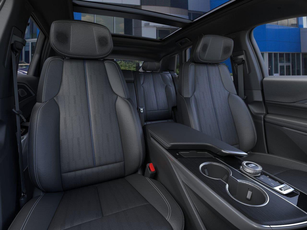 2026 Cadillac LYRIQ Signature Luxury 4dr Photo