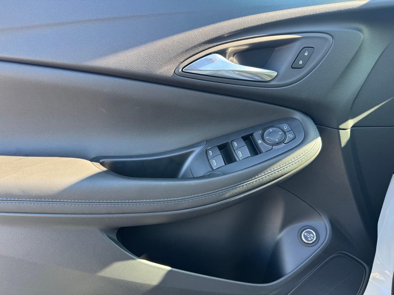 2026 Buick Encore GX Sport Touring AWD Photo