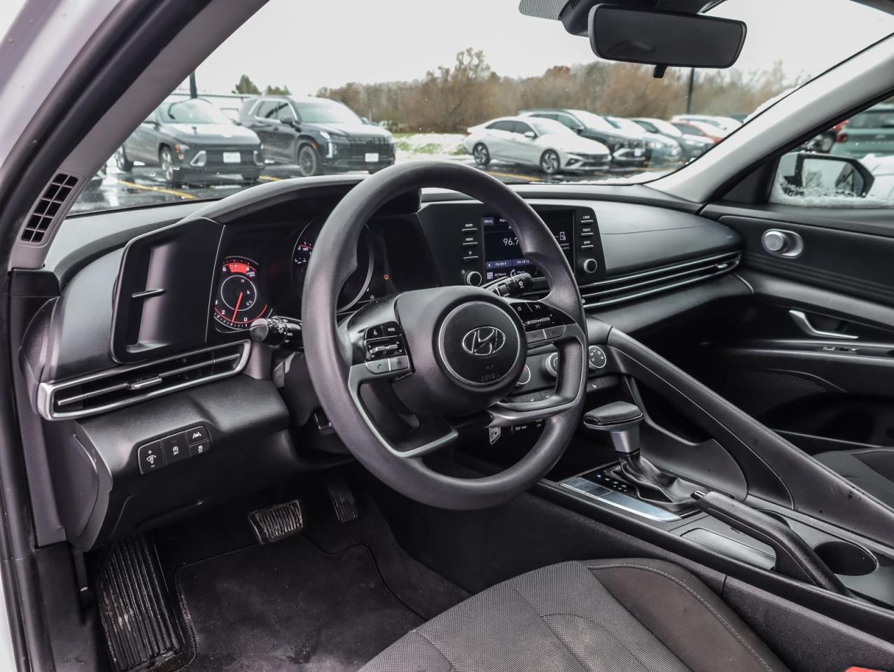 2022 Hyundai Elantra  Photo