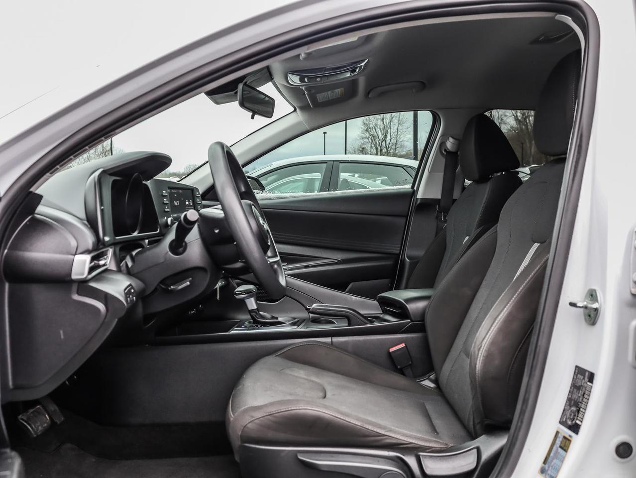 2022 Hyundai Elantra  Photo