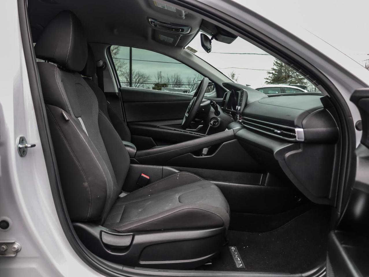 2022 Hyundai Elantra  Photo