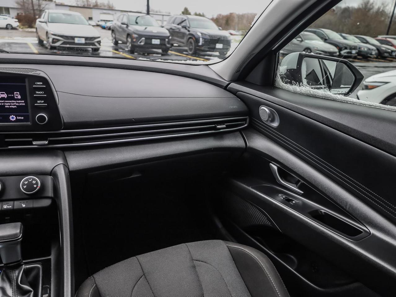 2022 Hyundai Elantra  Photo
