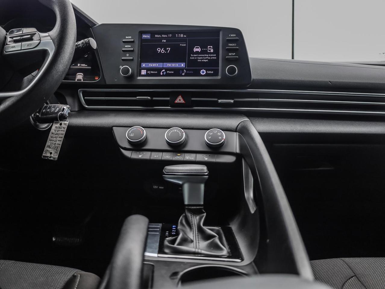 2022 Hyundai Elantra  Photo