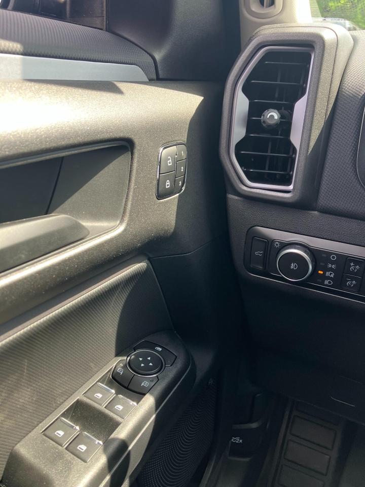 2025 Ford Bronco Sport Badlands 4dr 4x4 Photo