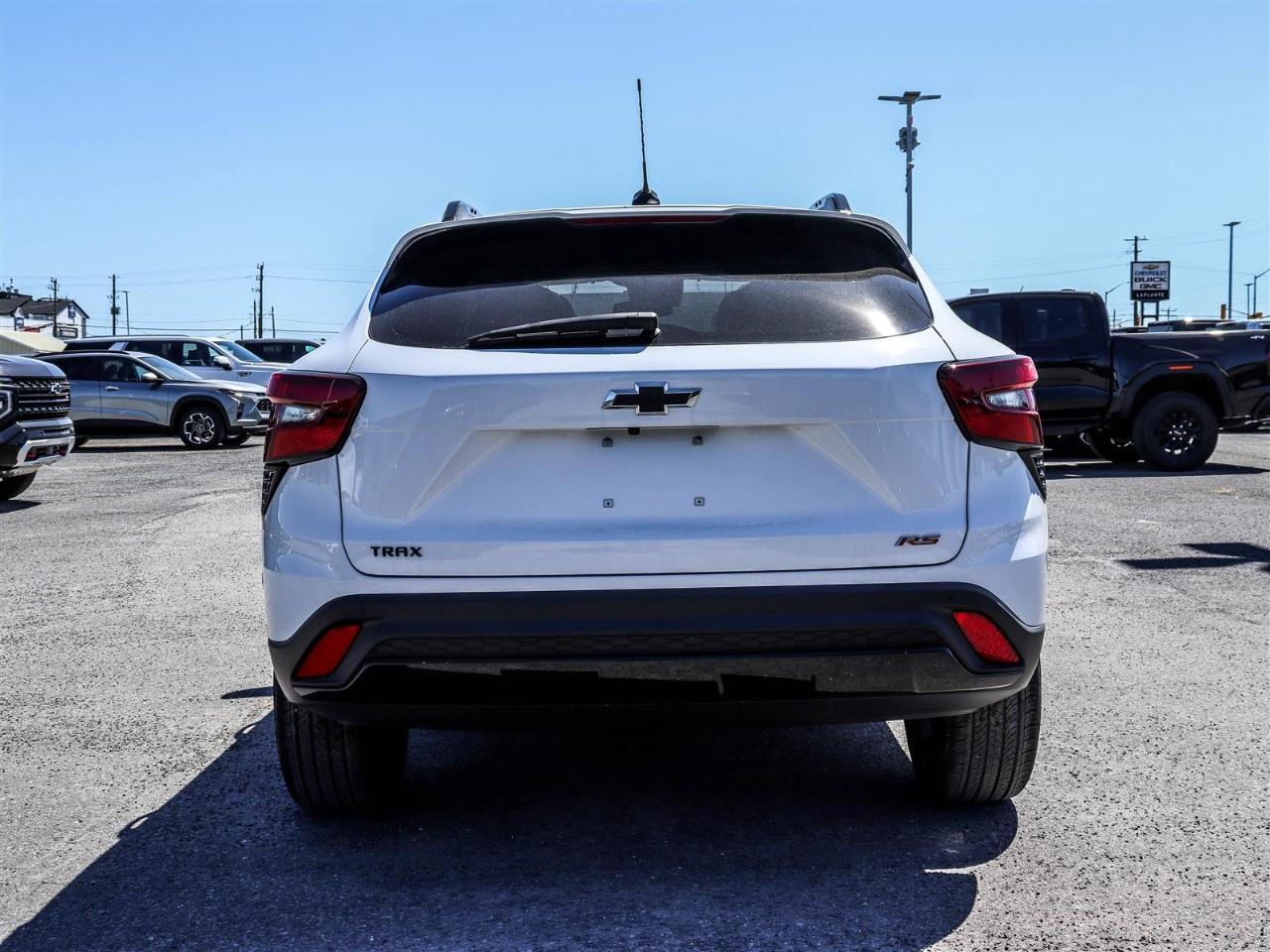 2026 Chevrolet Trax FWD 4dr 2RS Photo3
