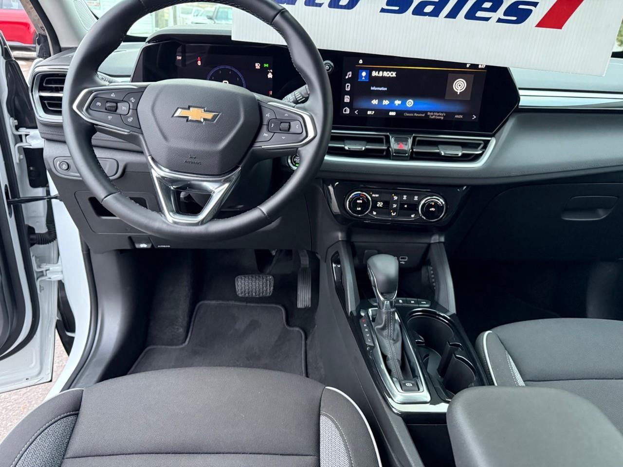 2025 Chevrolet TrailBlazer LT 4dr All-Wheel Drive Photo