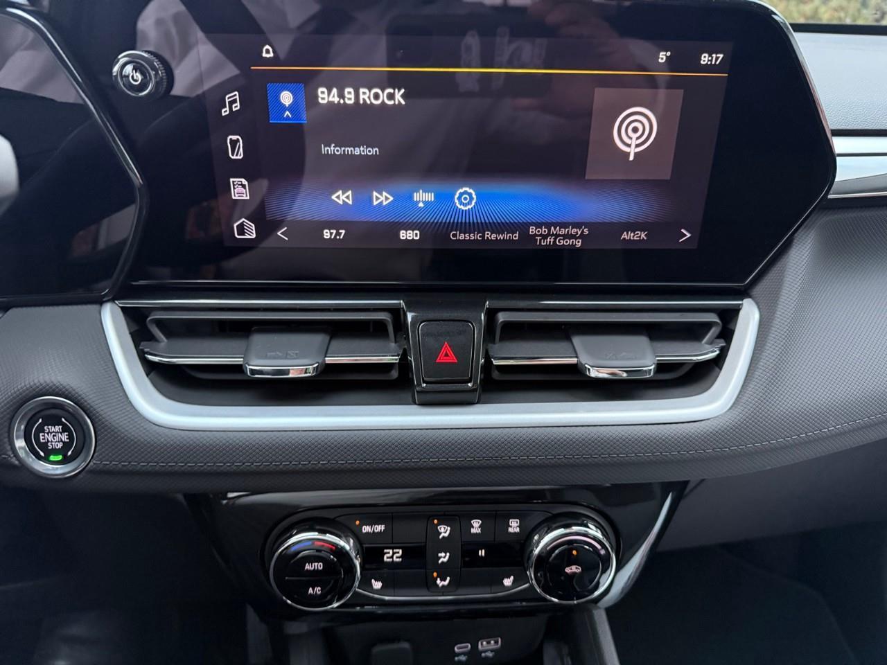 2025 Chevrolet TrailBlazer LT 4dr All-Wheel Drive Photo