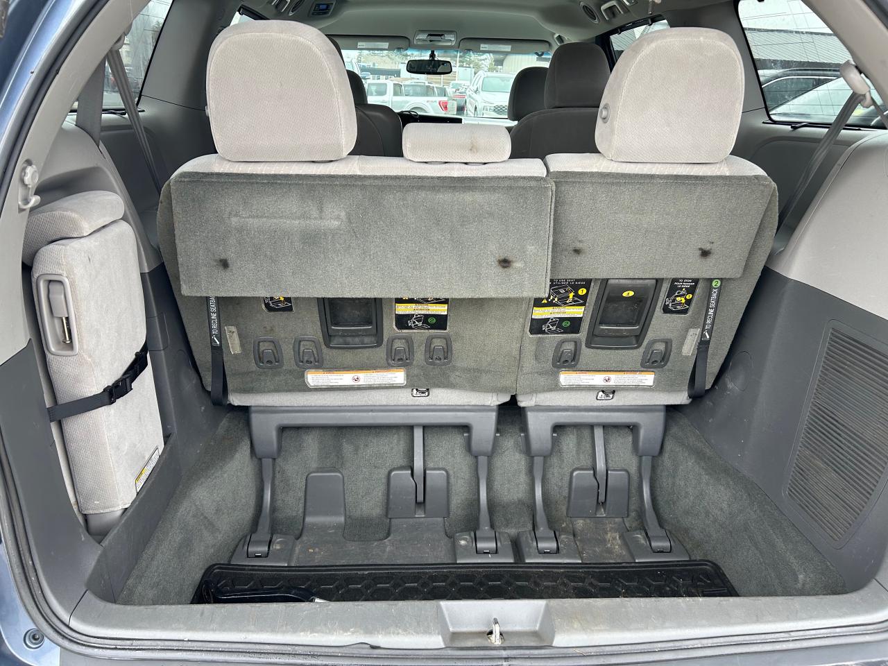 2017 Toyota Sienna LE 8 Passenger 4dr Front-wheel Drive Passenger Van Photo