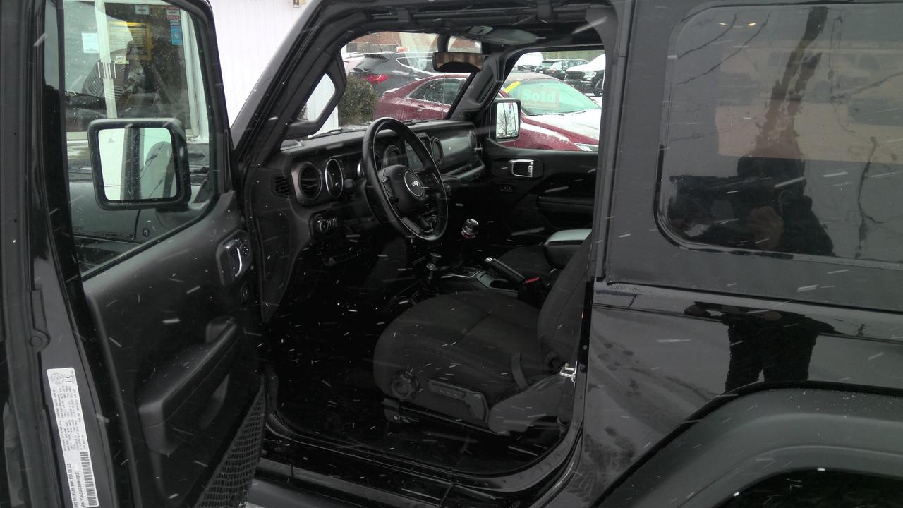 2021 Jeep Wrangler Sport 2dr 4x4 Photo