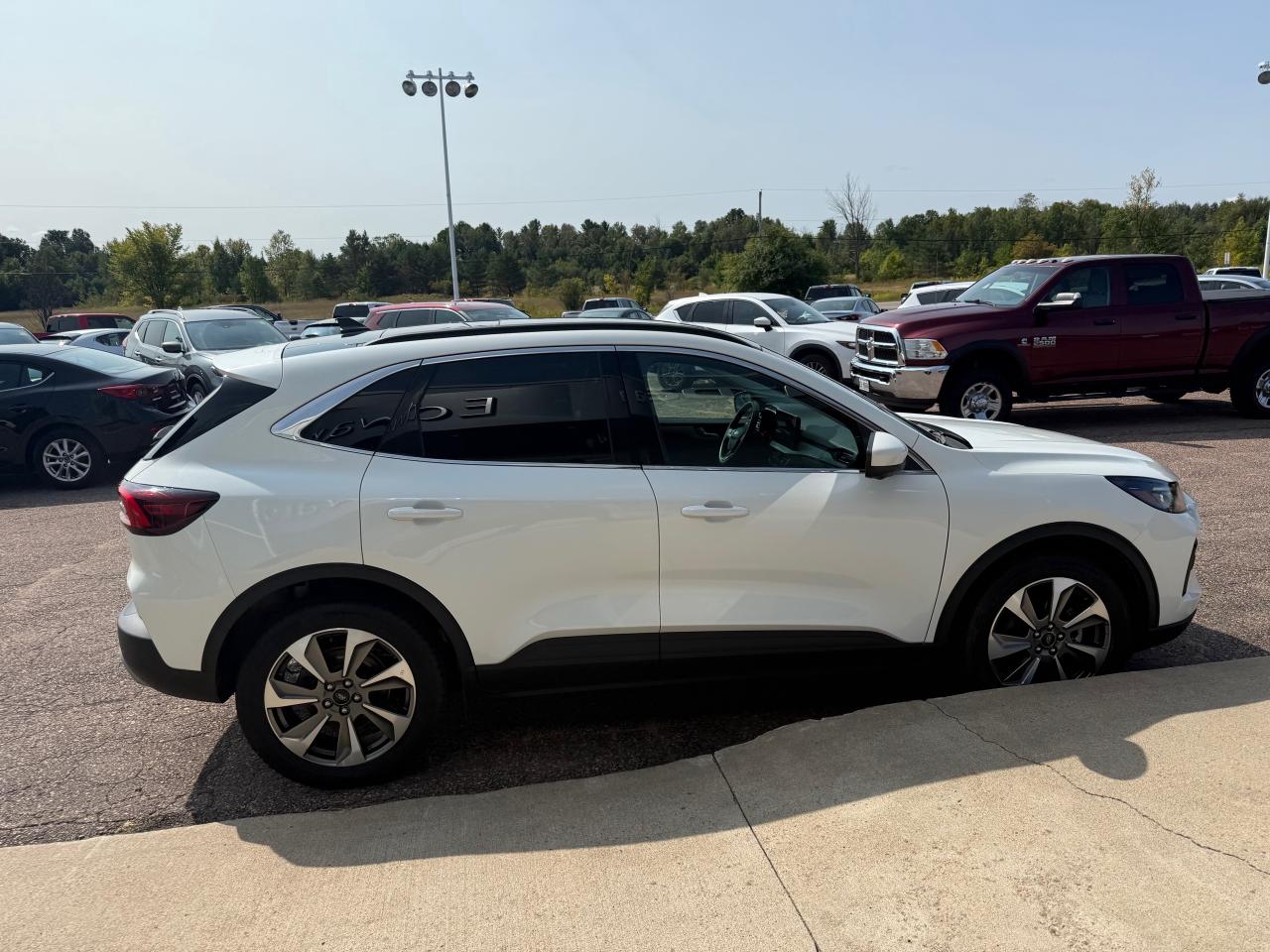 2023 Ford Escape Platinum 4dr All-Wheel Drive Photo