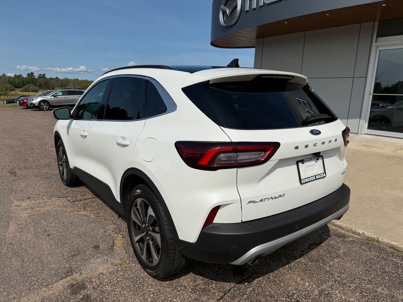 2023 Ford Escape Platinum 4dr All-Wheel Drive Photo
