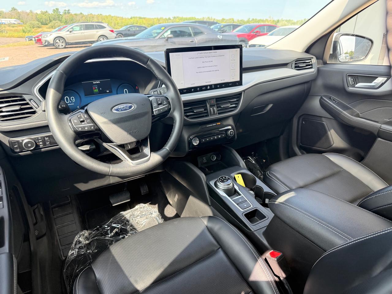 2023 Ford Escape Platinum 4dr All-Wheel Drive Photo