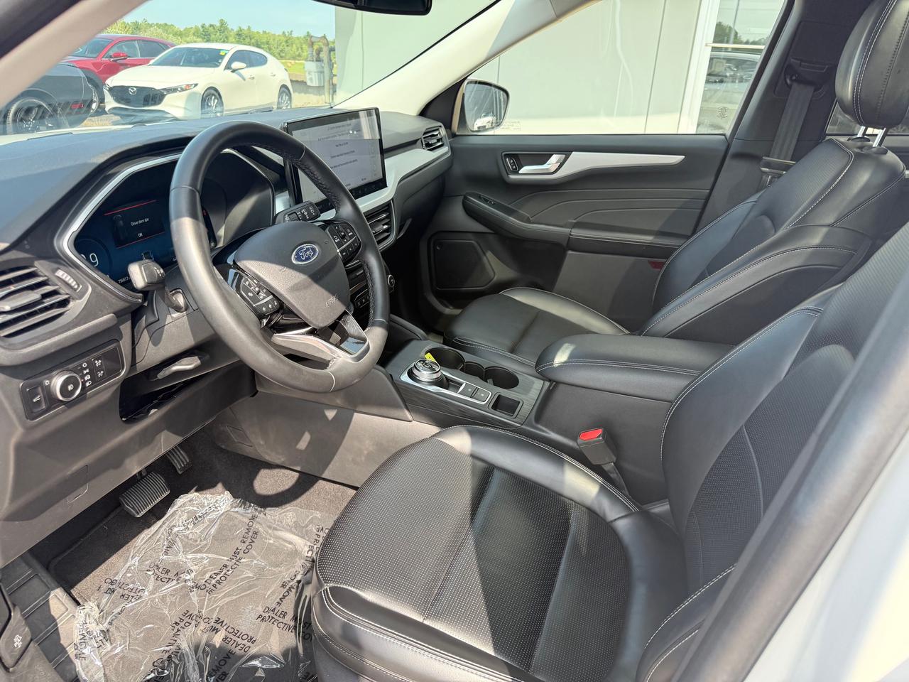 2023 Ford Escape Platinum 4dr All-Wheel Drive Photo