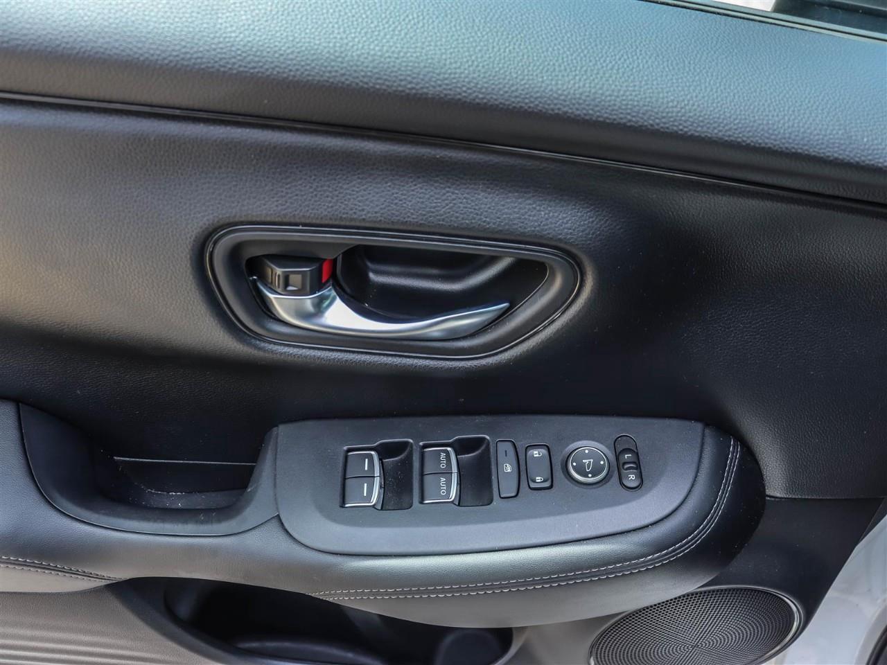 2023 Honda HR-V EX-L Navi 4dr All-Wheel Drive Photo