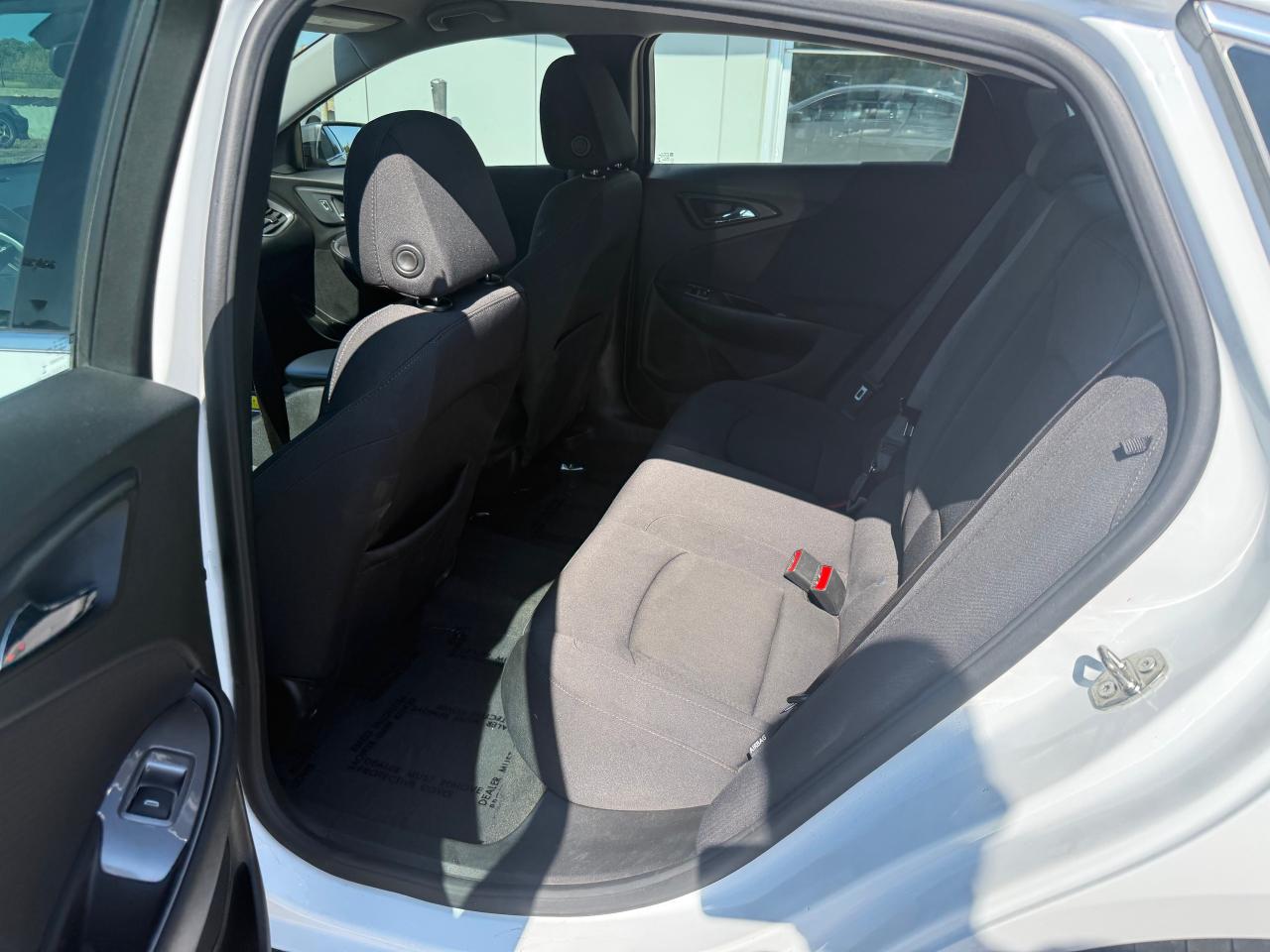 2021 Chevrolet Malibu LS w/1FL 4dr Sedan Photo