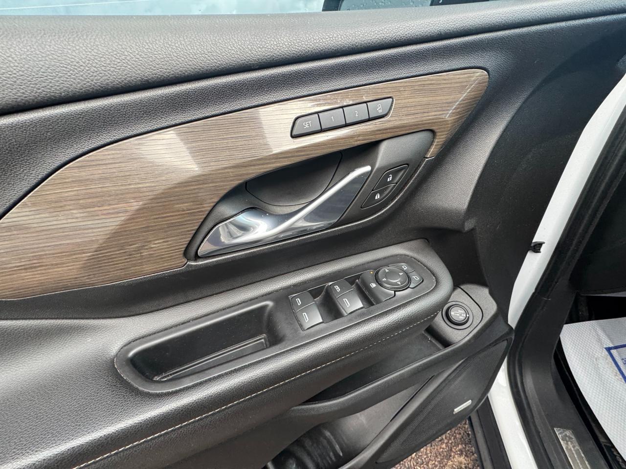 2023 GMC Terrain Denali All-Wheel Drive Photo