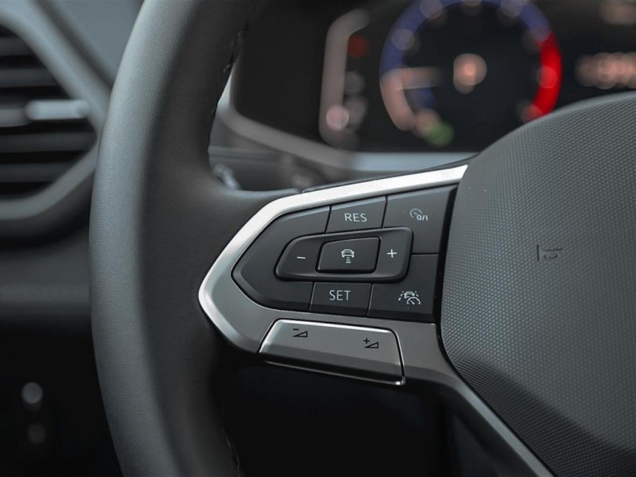 2026 Volkswagen Taos Comfortline Black Edition Photo