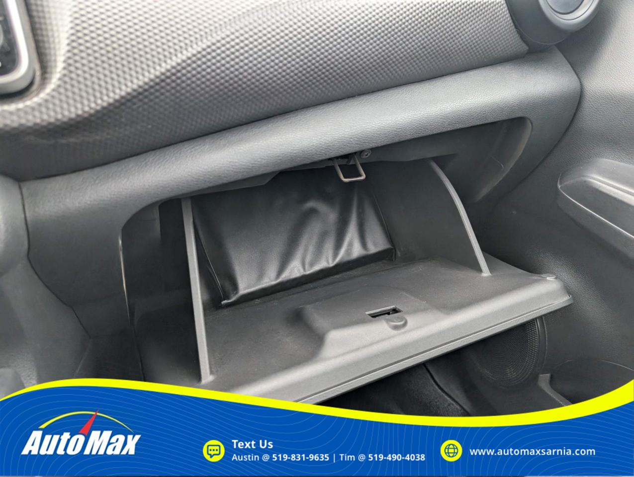 2020 Nissan Kicks S (CVT) 4dr Front-Wheel Drive Photo