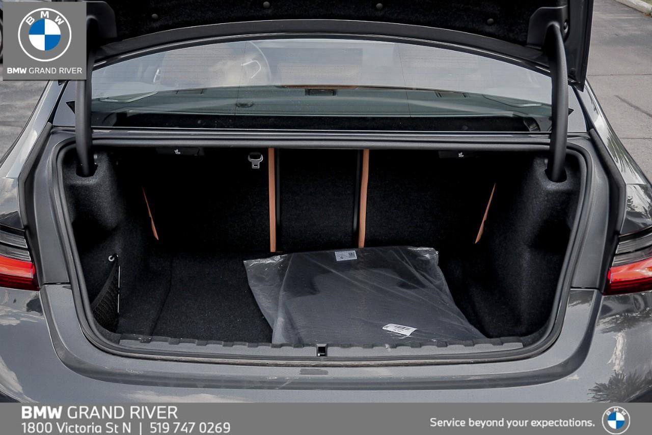 2026 BMW 3 Series  Photo