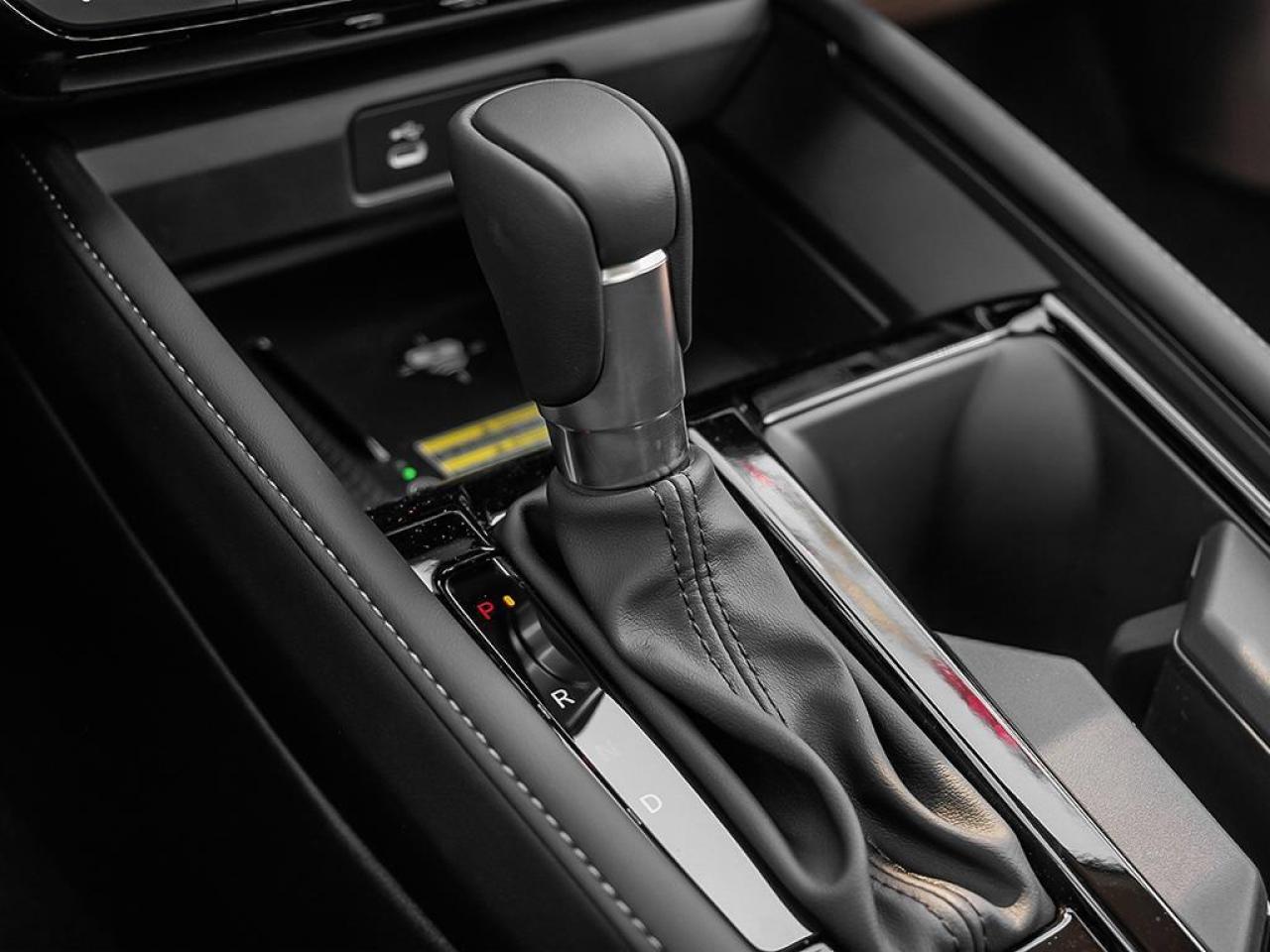 2025 Honda Accord Hybrid Touring 4dr Sedan Photo